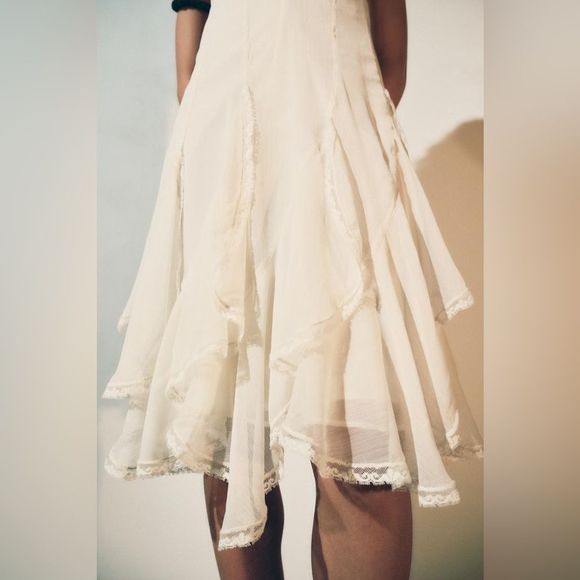 FINAL SALE ZARA NWT RUFFLED LACE MIDI DRESS ZW COLLECTION in Cream Size M Boho - Picture 9 of 15